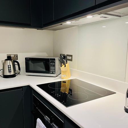 Stunning One Bedroom Apartment In Old Trafford Манчестер Экстерьер фото