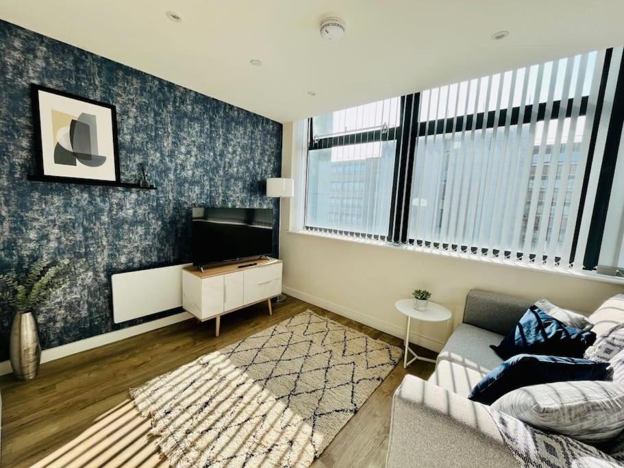 Stunning One Bedroom Apartment In Old Trafford Манчестер Экстерьер фото