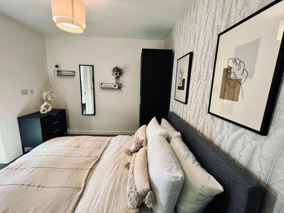 Stunning One Bedroom Apartment In Old Trafford Манчестер Экстерьер фото