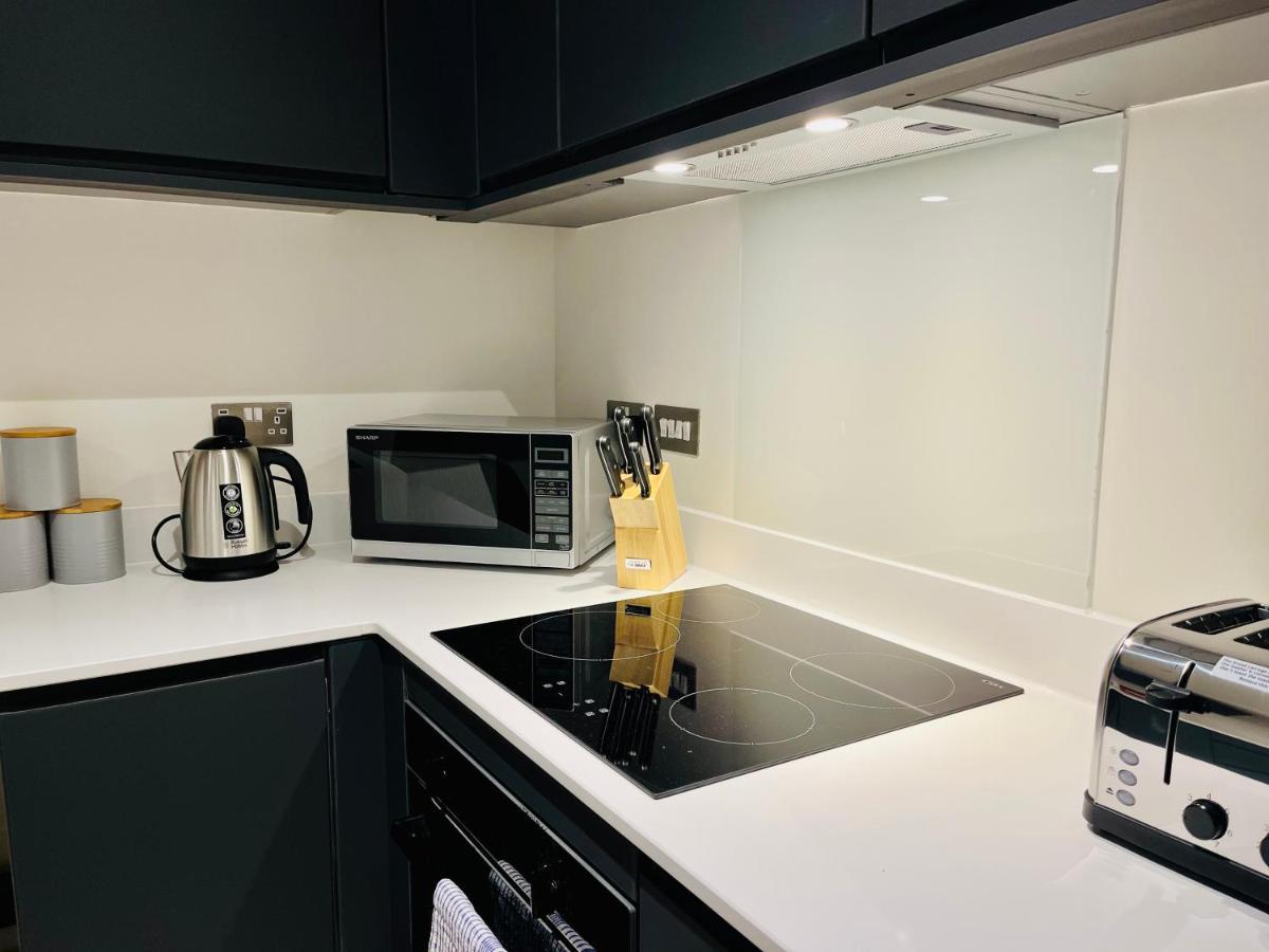 Stunning One Bedroom Apartment In Old Trafford Манчестер Экстерьер фото